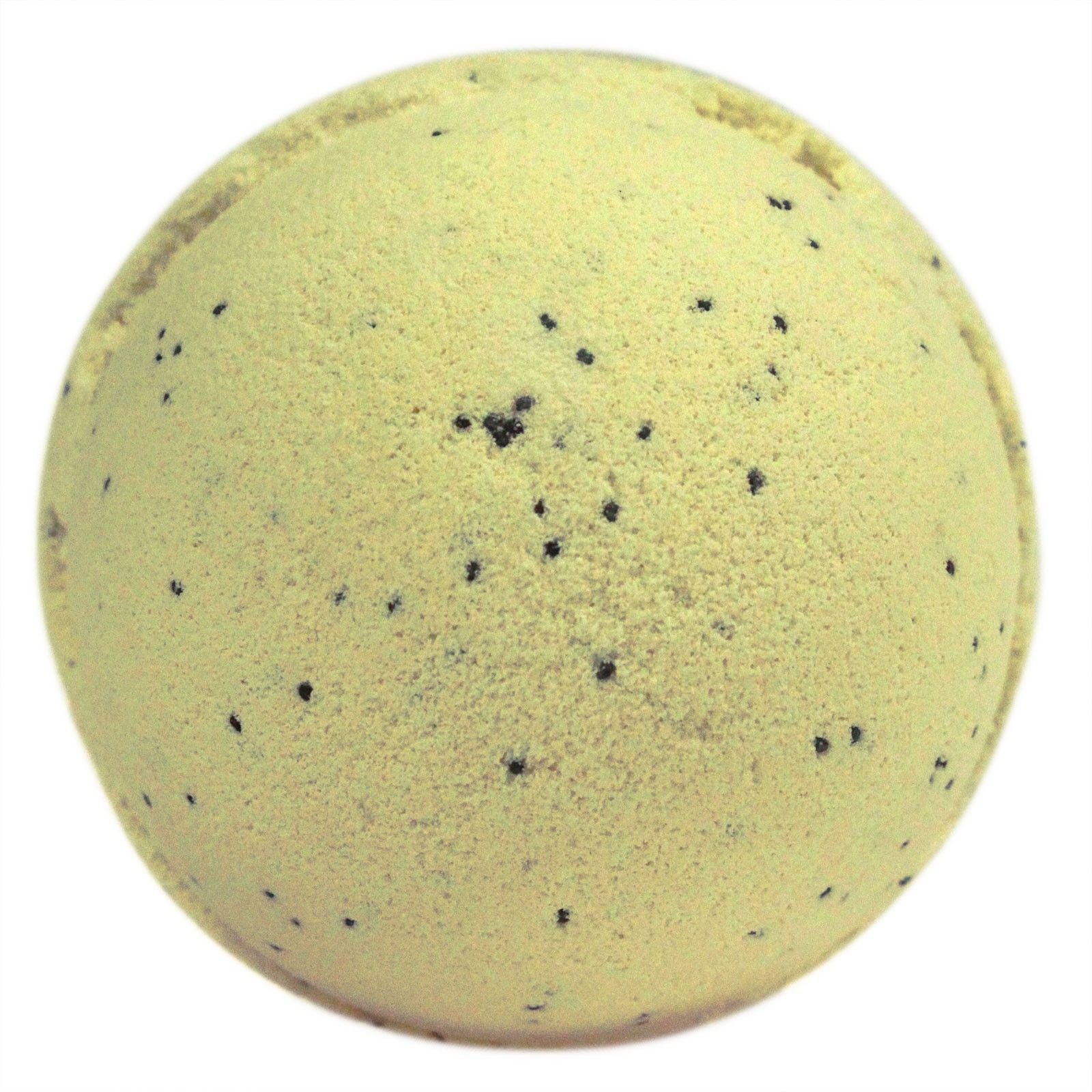 Large 180g cream-colored round bath bomb featuring a sweet and comforting vanilla fragrance.