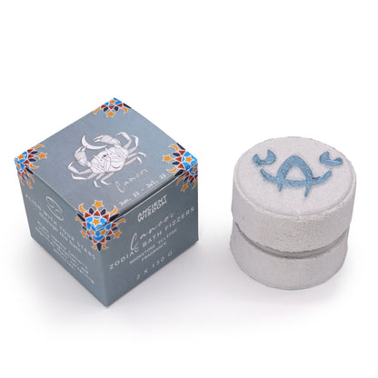 A silver and blue themed zodiac bath gift set for Cancer, featuring bath fizzers and a horoscope card.