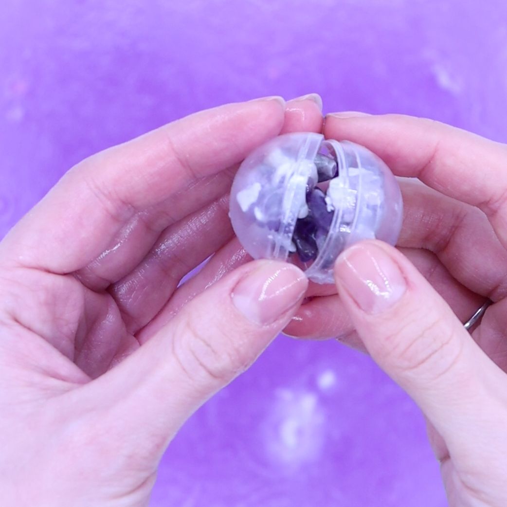 Tiger Eye Gem Bracelet Bath Bomb 170g
