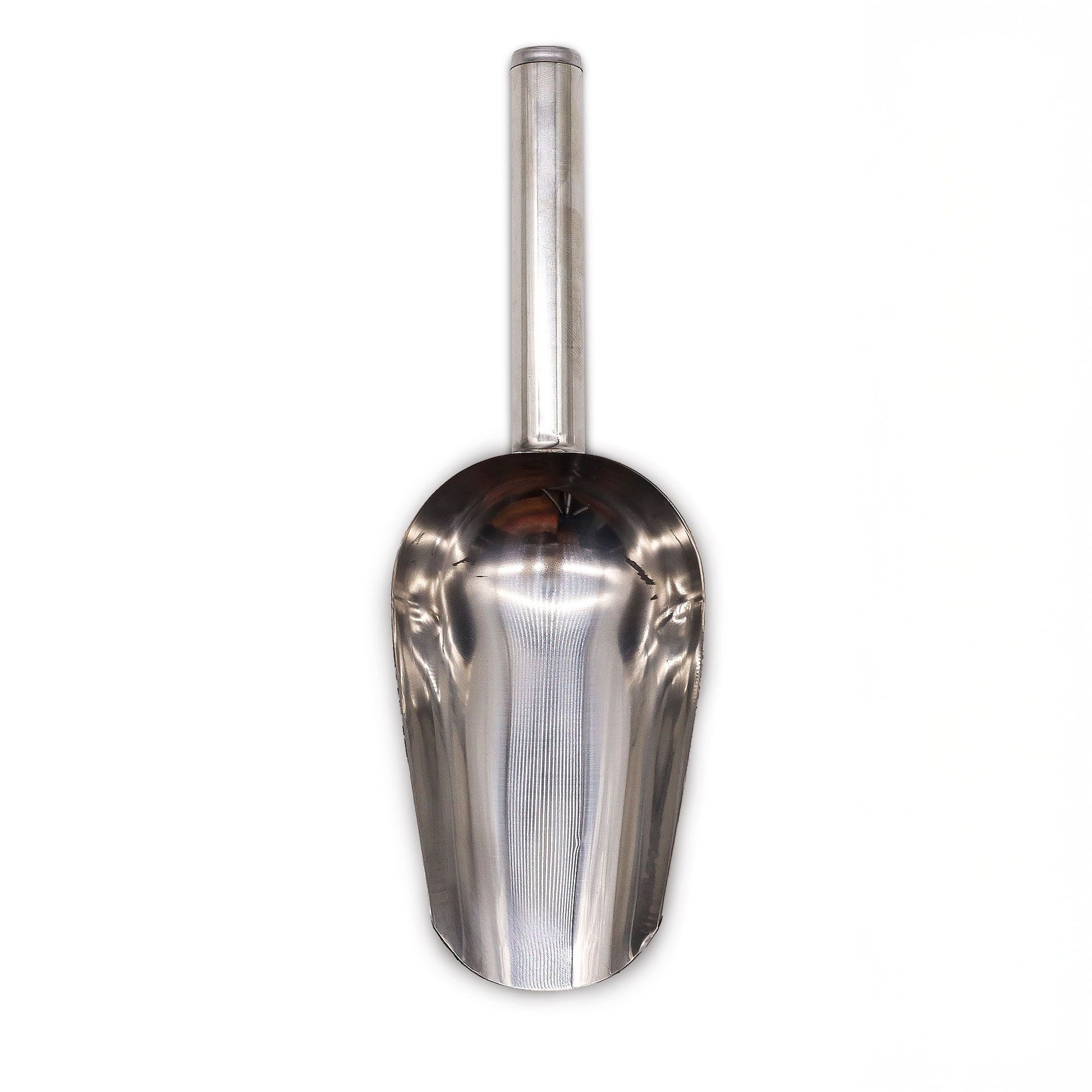 A single polished stainless steel scoop, ideal for measuring bath salts, powders, or loose leaf tea.