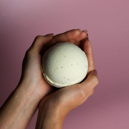 Simply Vanilla Bath Bombs (16x180g)